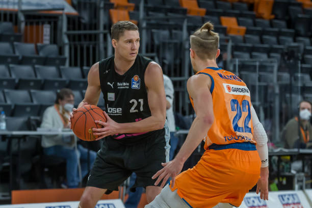 站在场上 站在场上