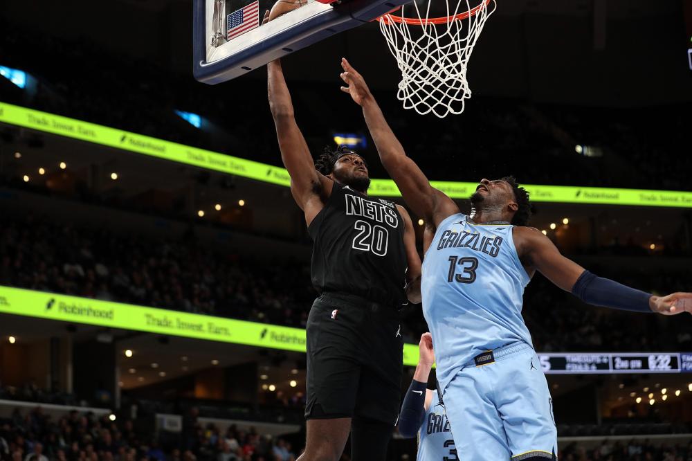 的映衬下 的映衬下